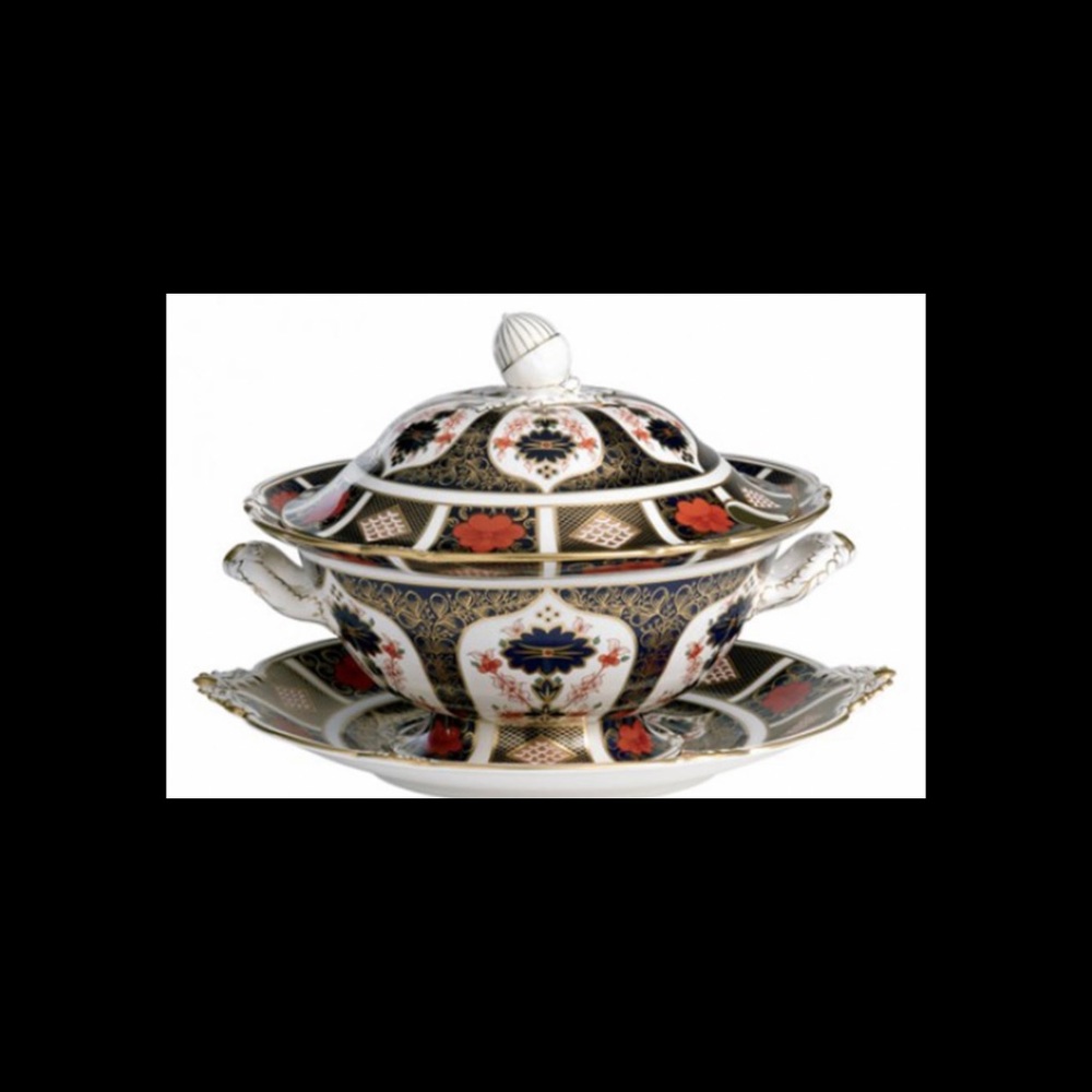 Royal crown derby large soup tureen with underplate stand